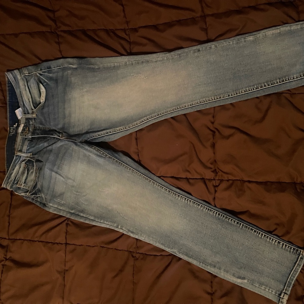 Time and Tru Women's Faded Blue Straight Leg Jeans